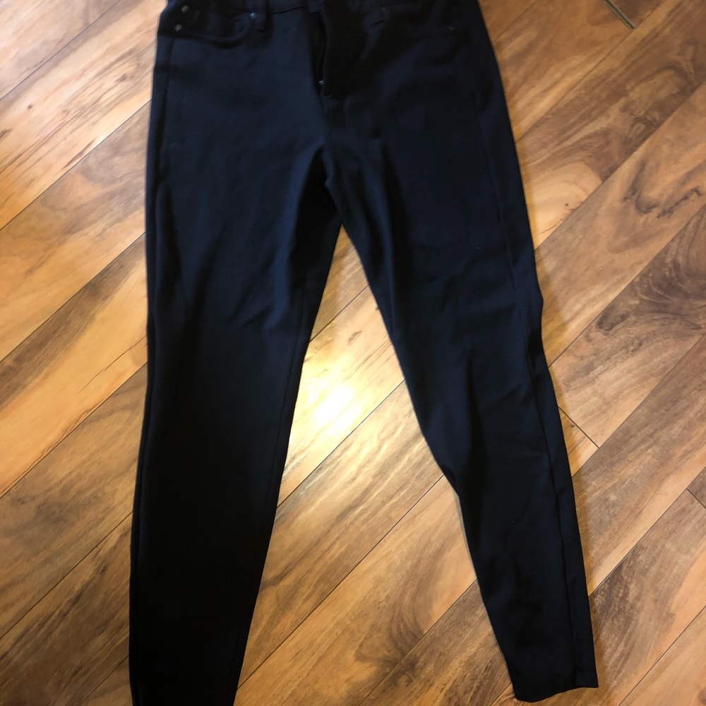 Sz 14/32 Skinny Black pants